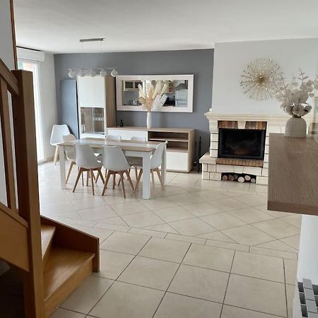 Maison D'Hotes Baslieux-sous-Chatillon 外观 照片